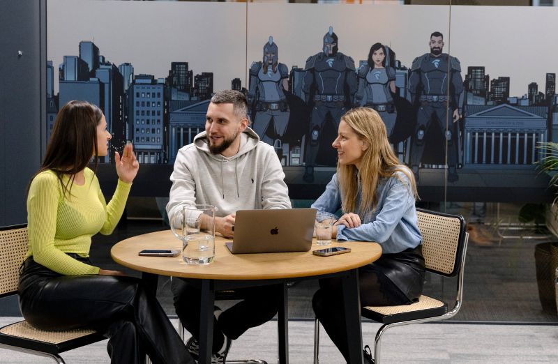 3 questions: can you read between the lines at an interview? 