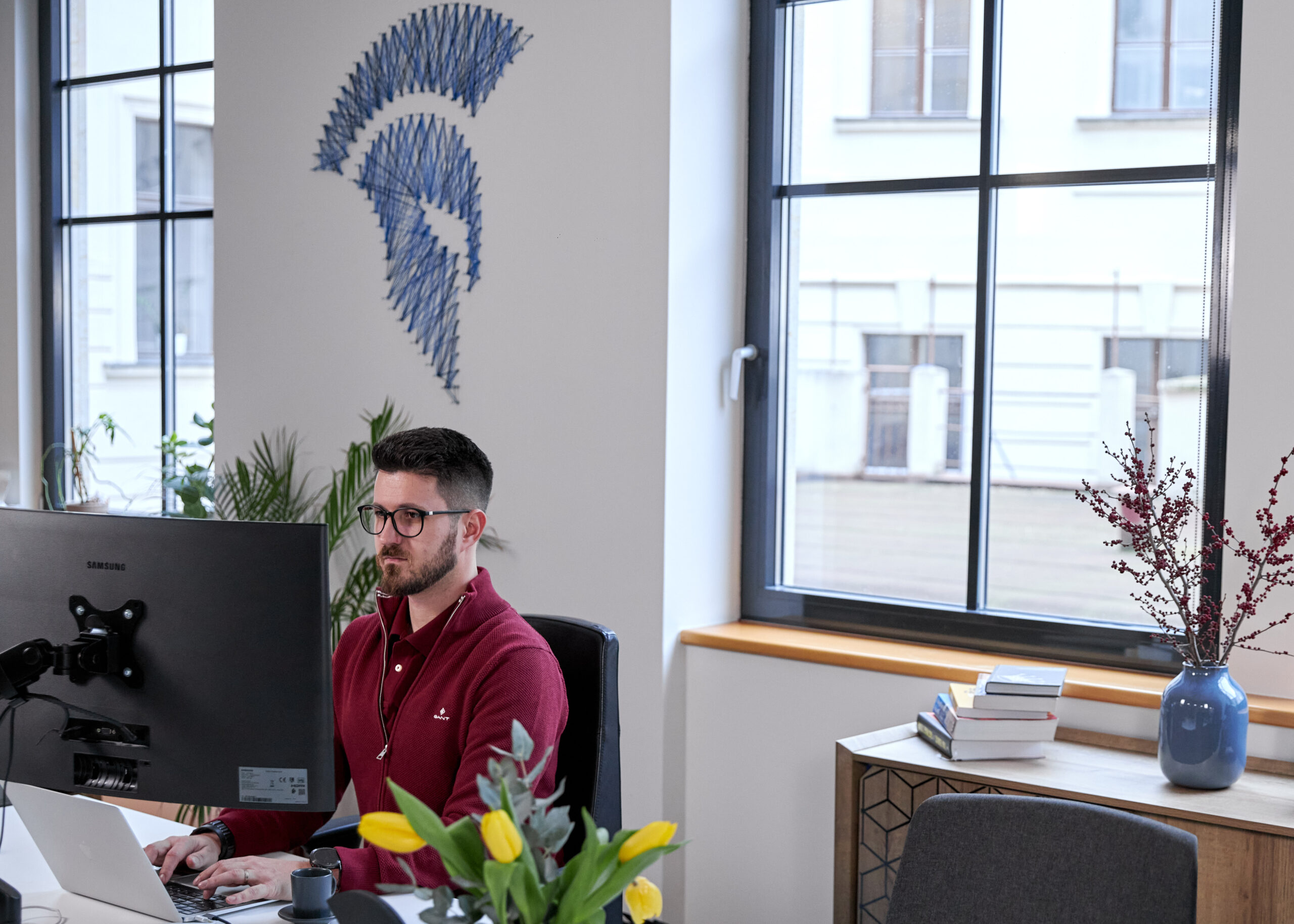 Effective communication in remote IT teams: tips for leaders