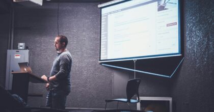 5 AI nástrojů, které strčí PowerPoint do kapsy